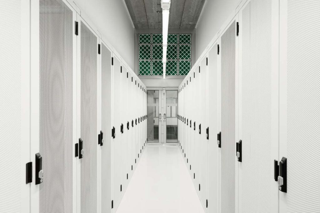 Diminishing perspective of data storage warehouseDiminishing perspective of data storage warehouse